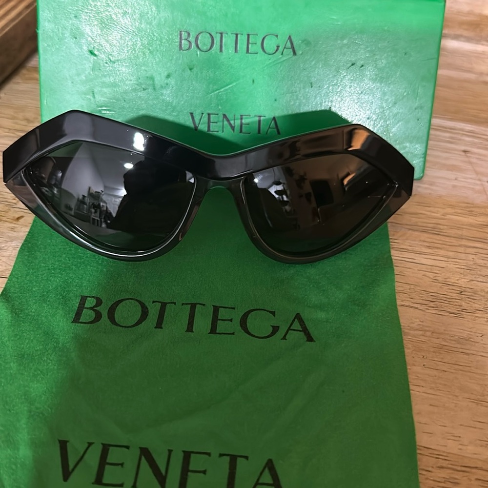 Bottega Veneta Sunglasses